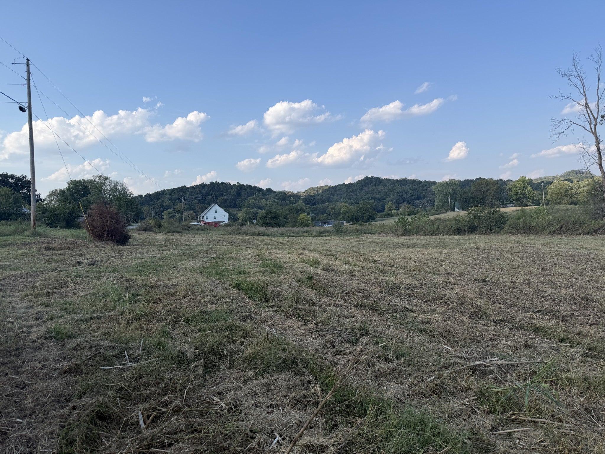 1 Hog Hollow Ln