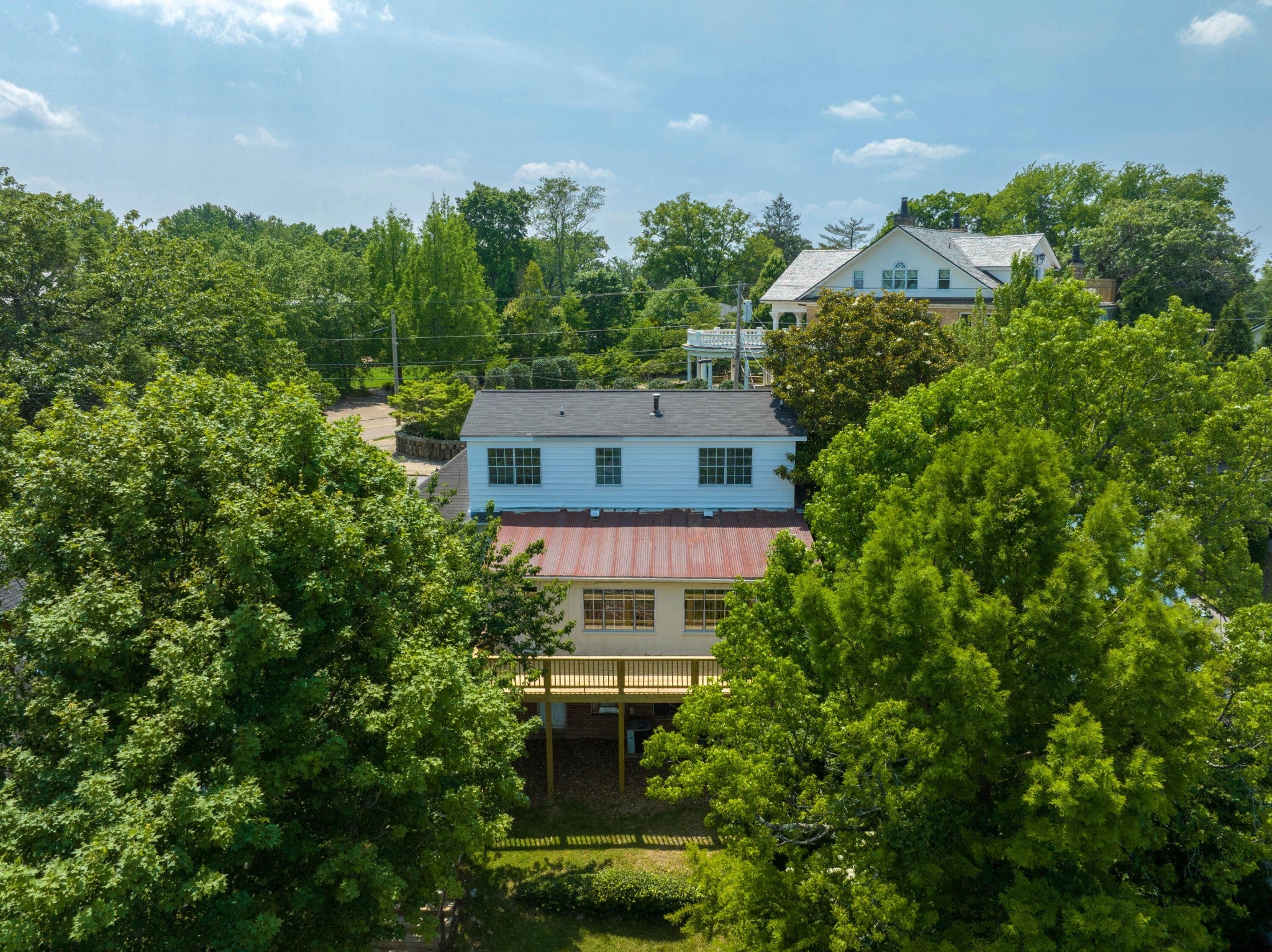 1003 E Brow Road