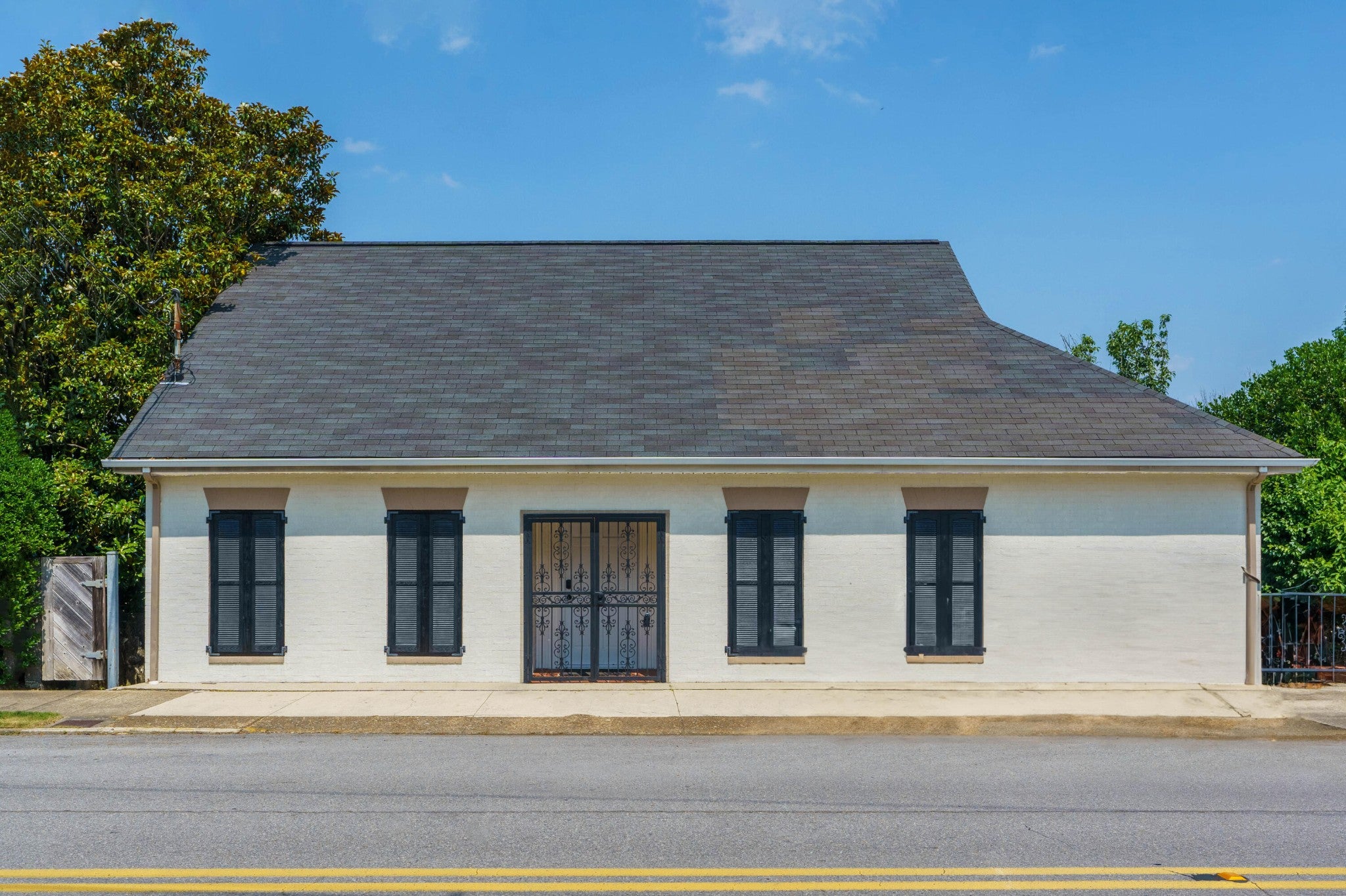 1003 E Brow Road