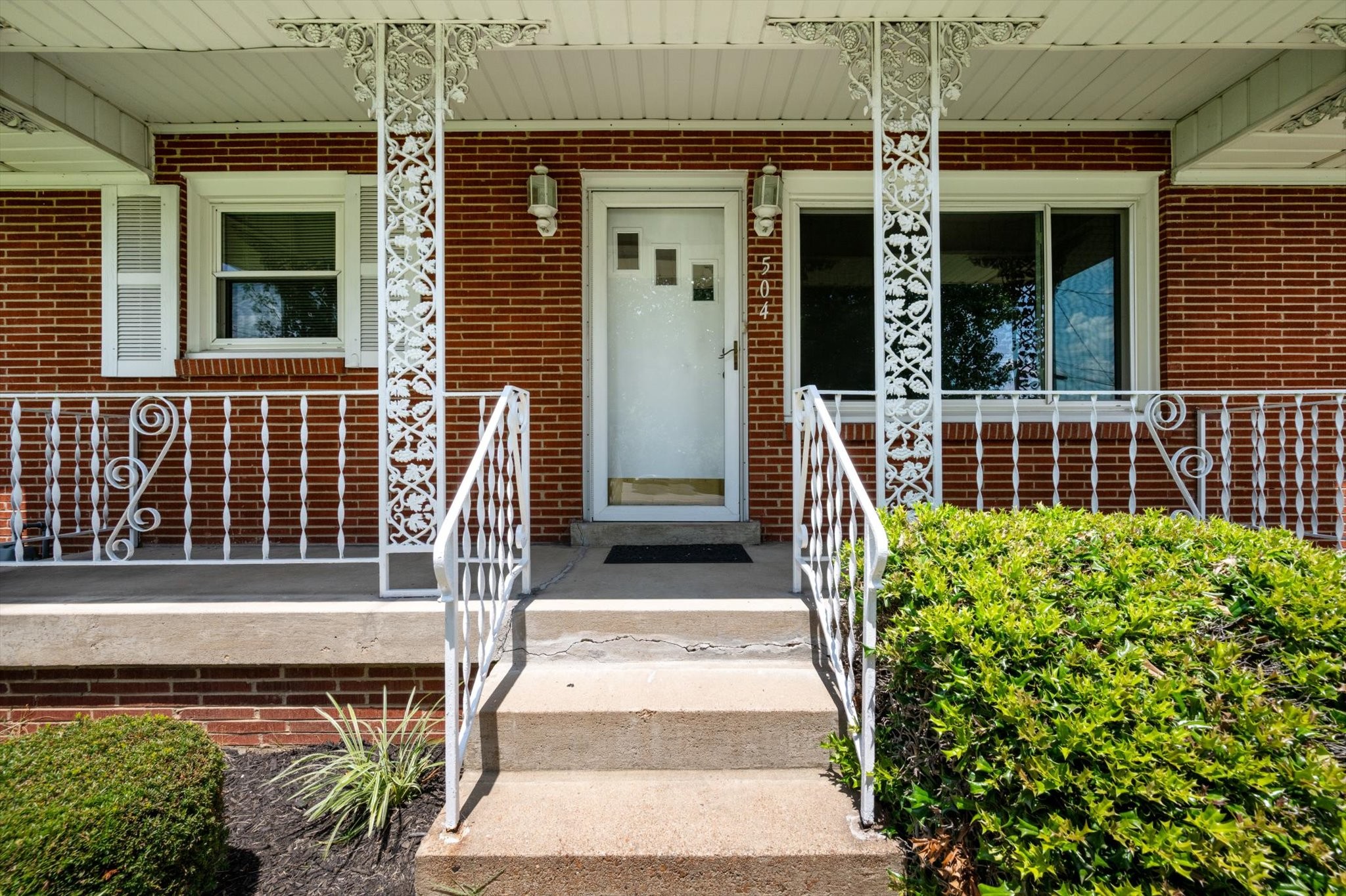 504 Harding Pl