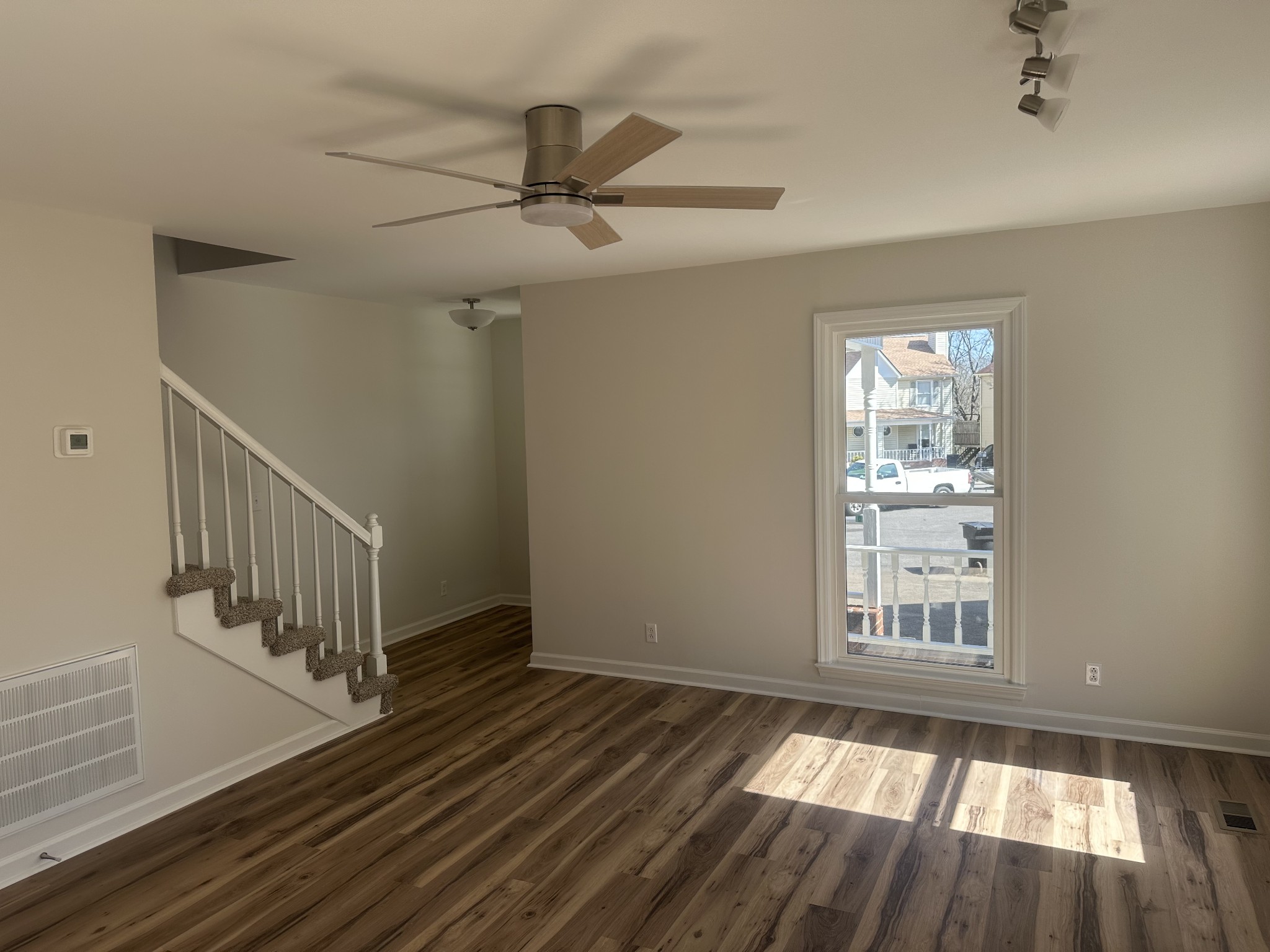 1010 Silver Point Dr