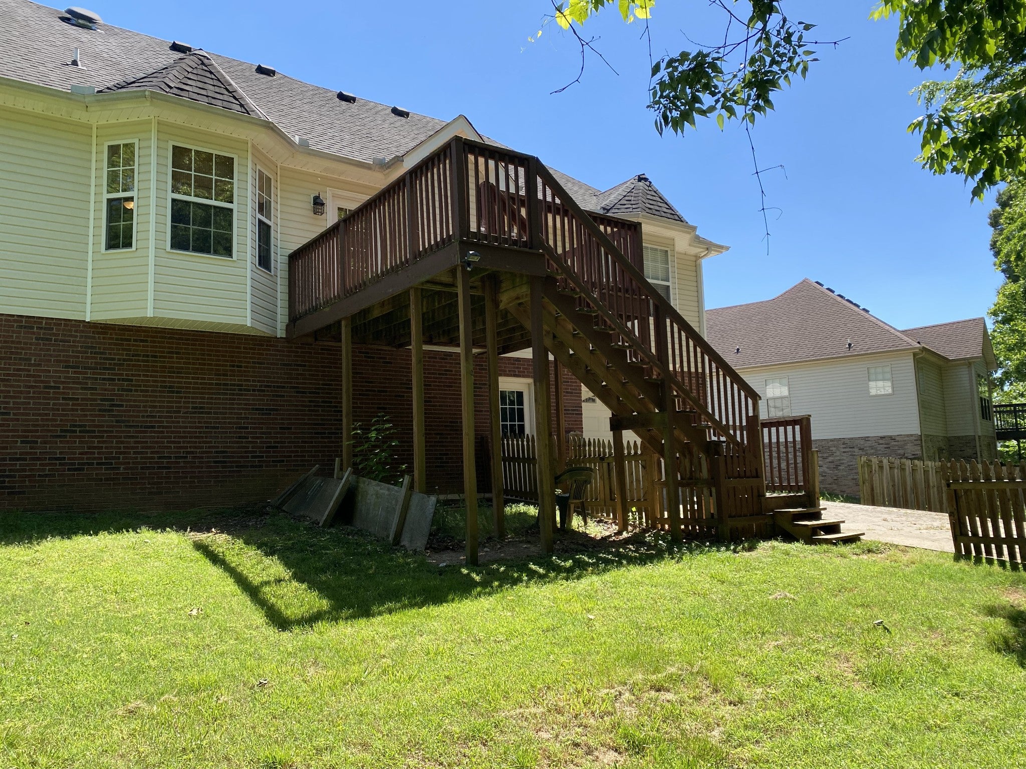 75 West Dr
