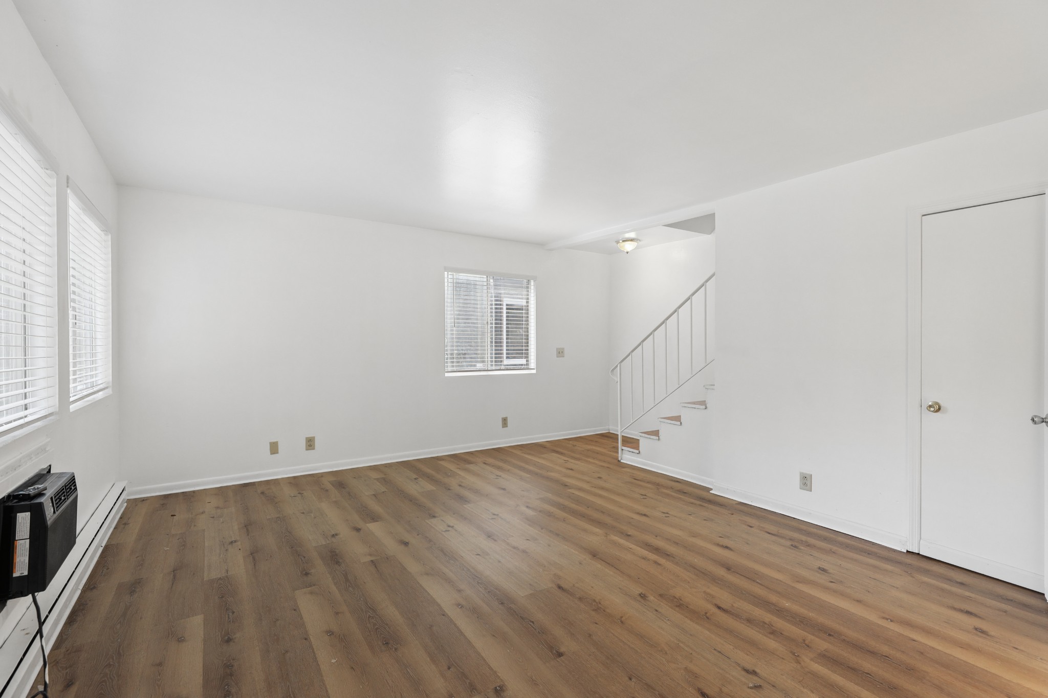 550 Harding Pl B105
