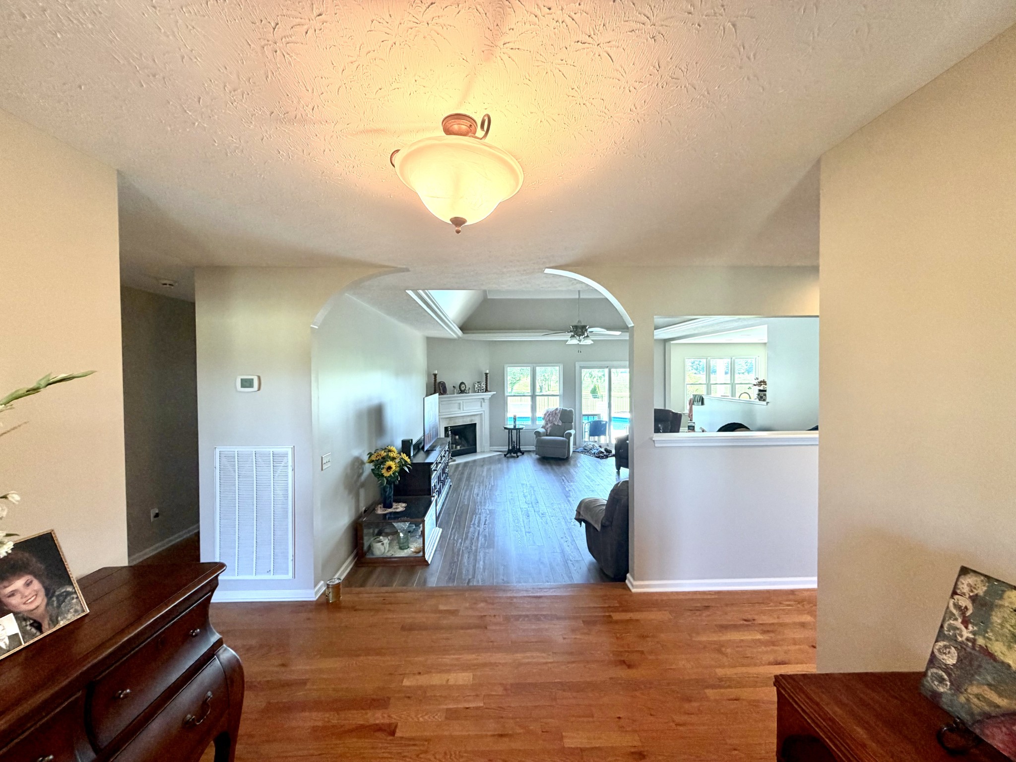 419 W Hester Rd