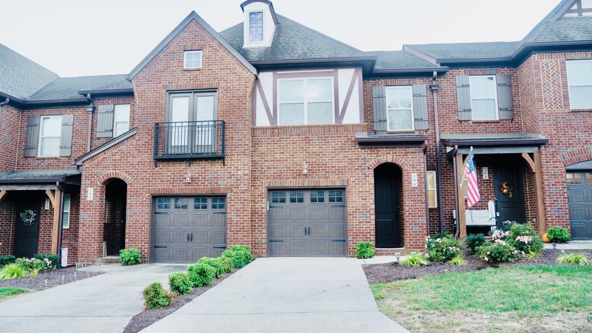 506 Millwood Ln