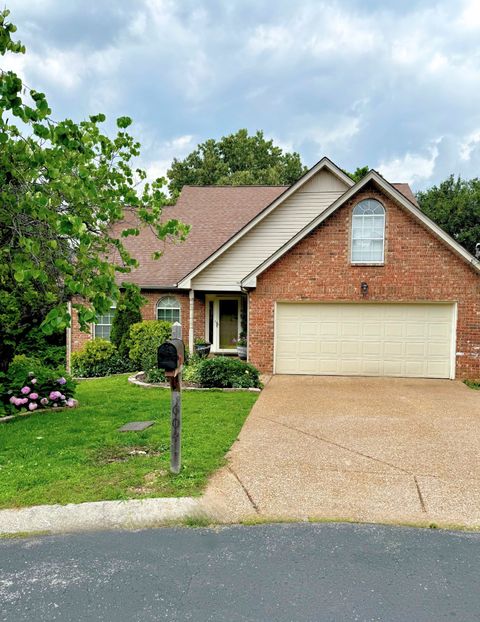 604 Roundhill Pl Nashville TN 37211