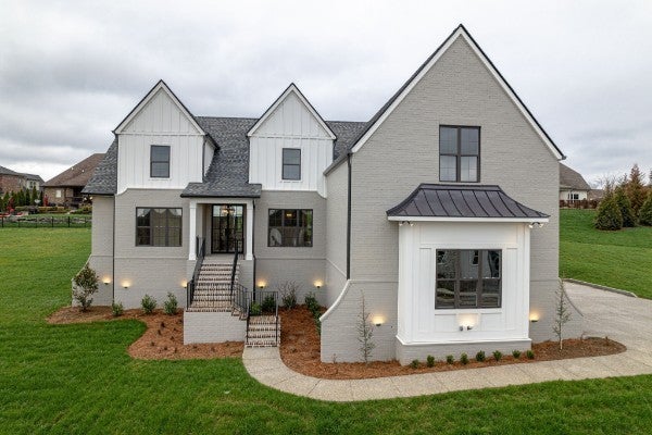 4-bed listing at 1 Cobbler Ridge Rd, Franklin