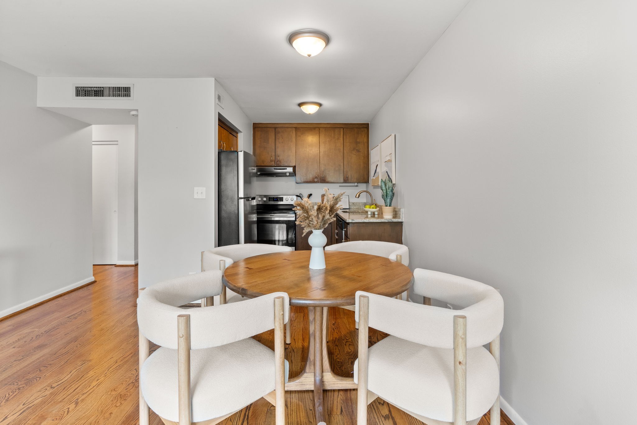 1900 Richard Jones Rd B207