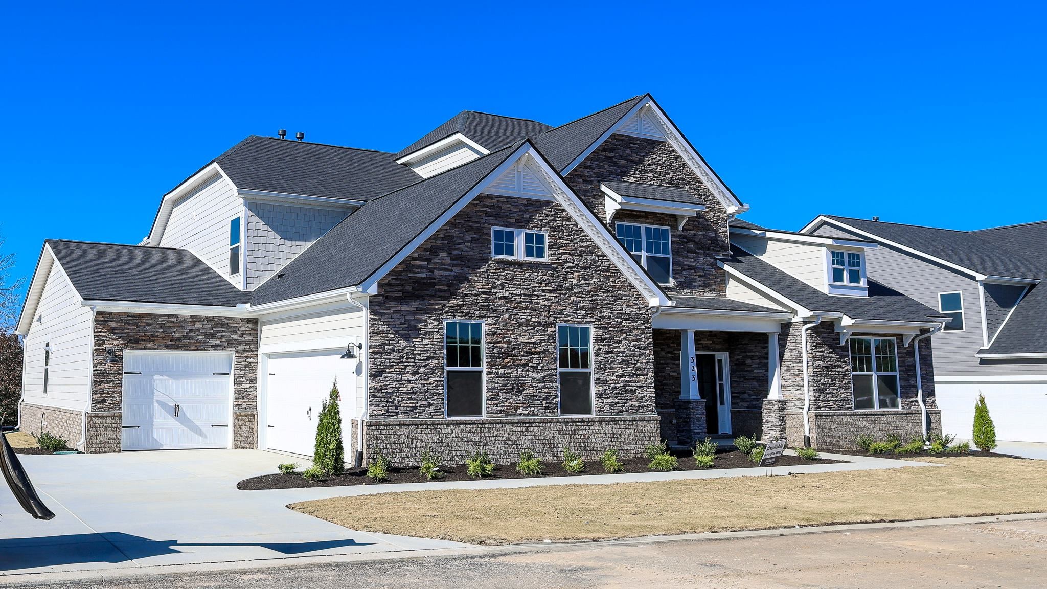 323 Harvest Point Blvd