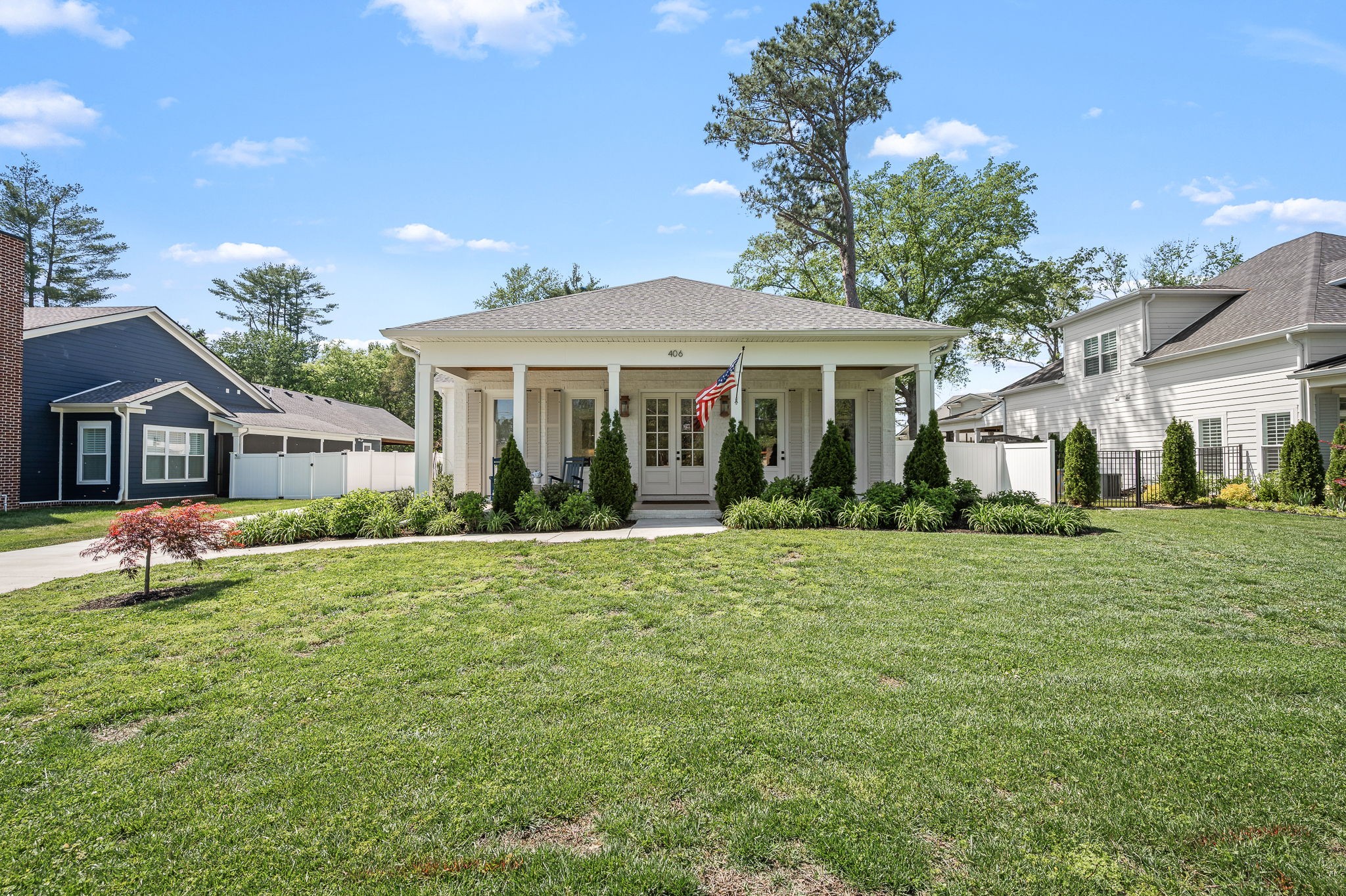 406 Minerva Dr