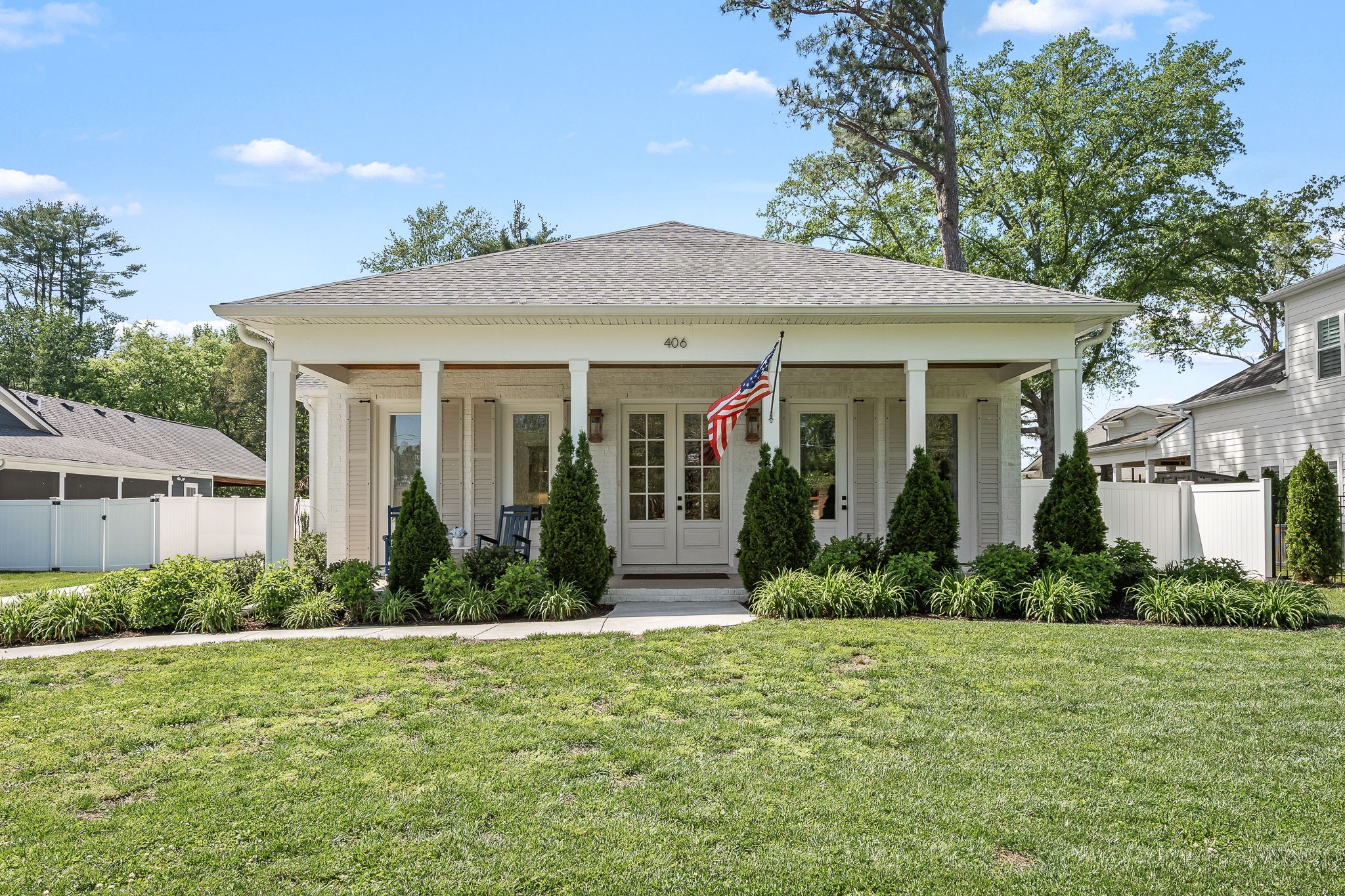 406 Minerva Dr