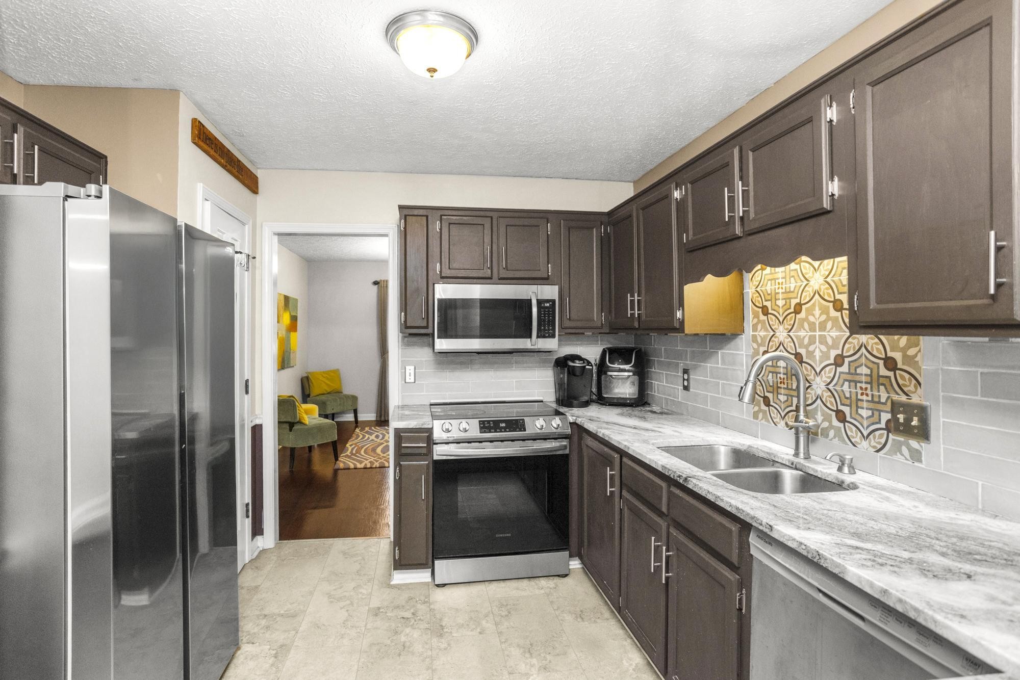 2010 Alice Springs Ct