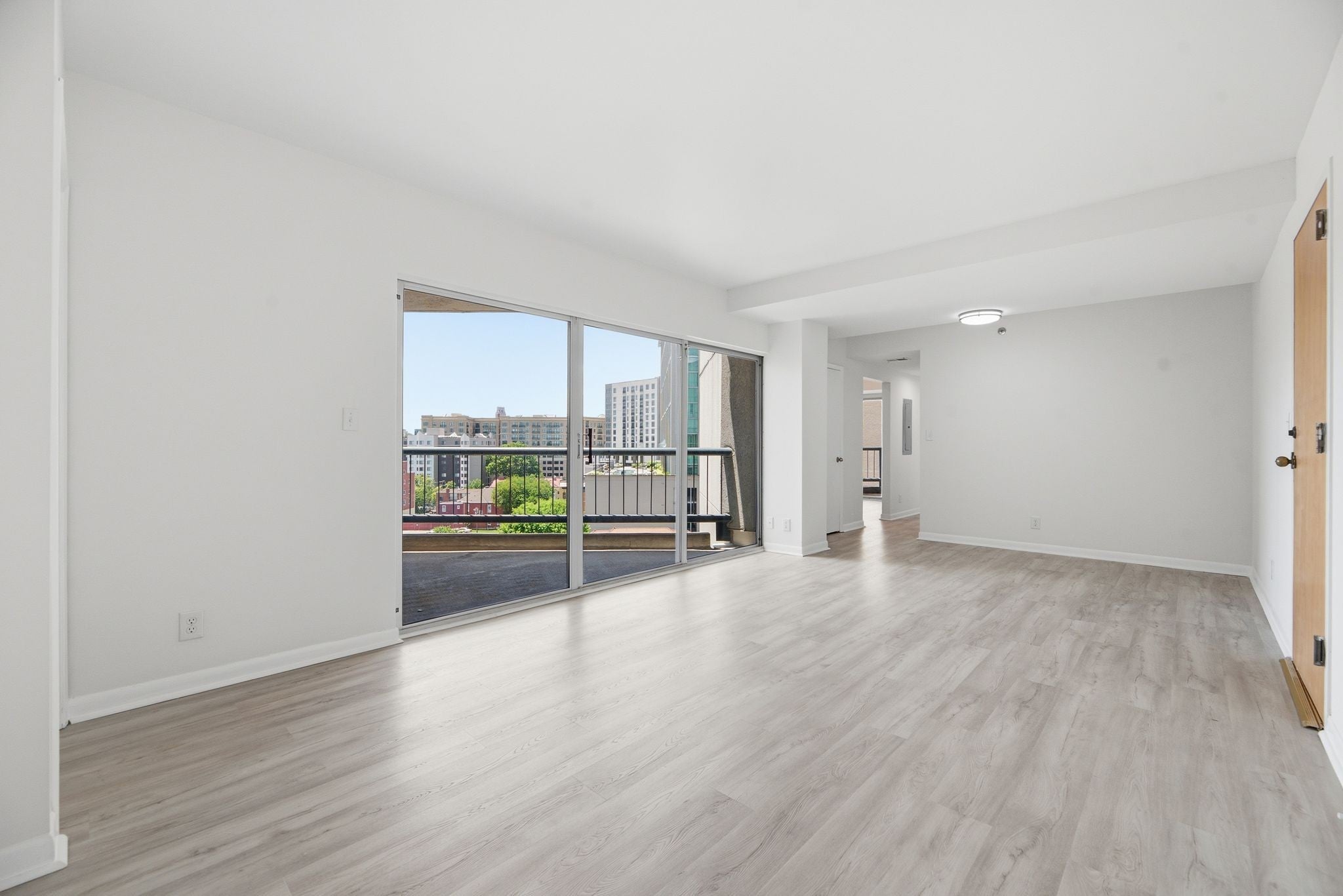 900 19th Ave S 1001