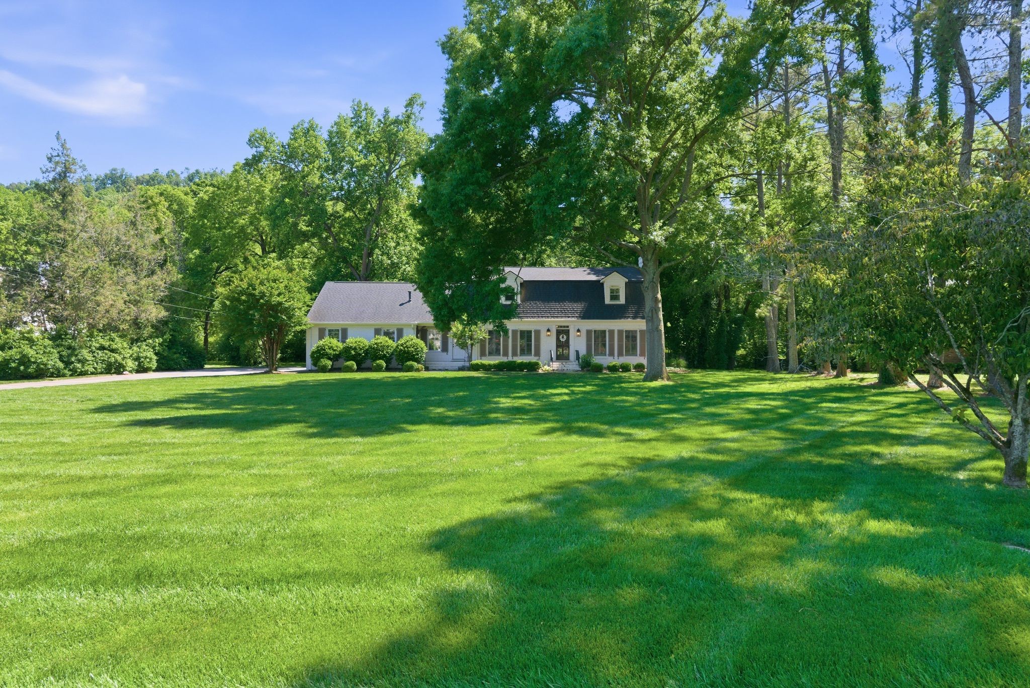 1909 Harpeth River Dr