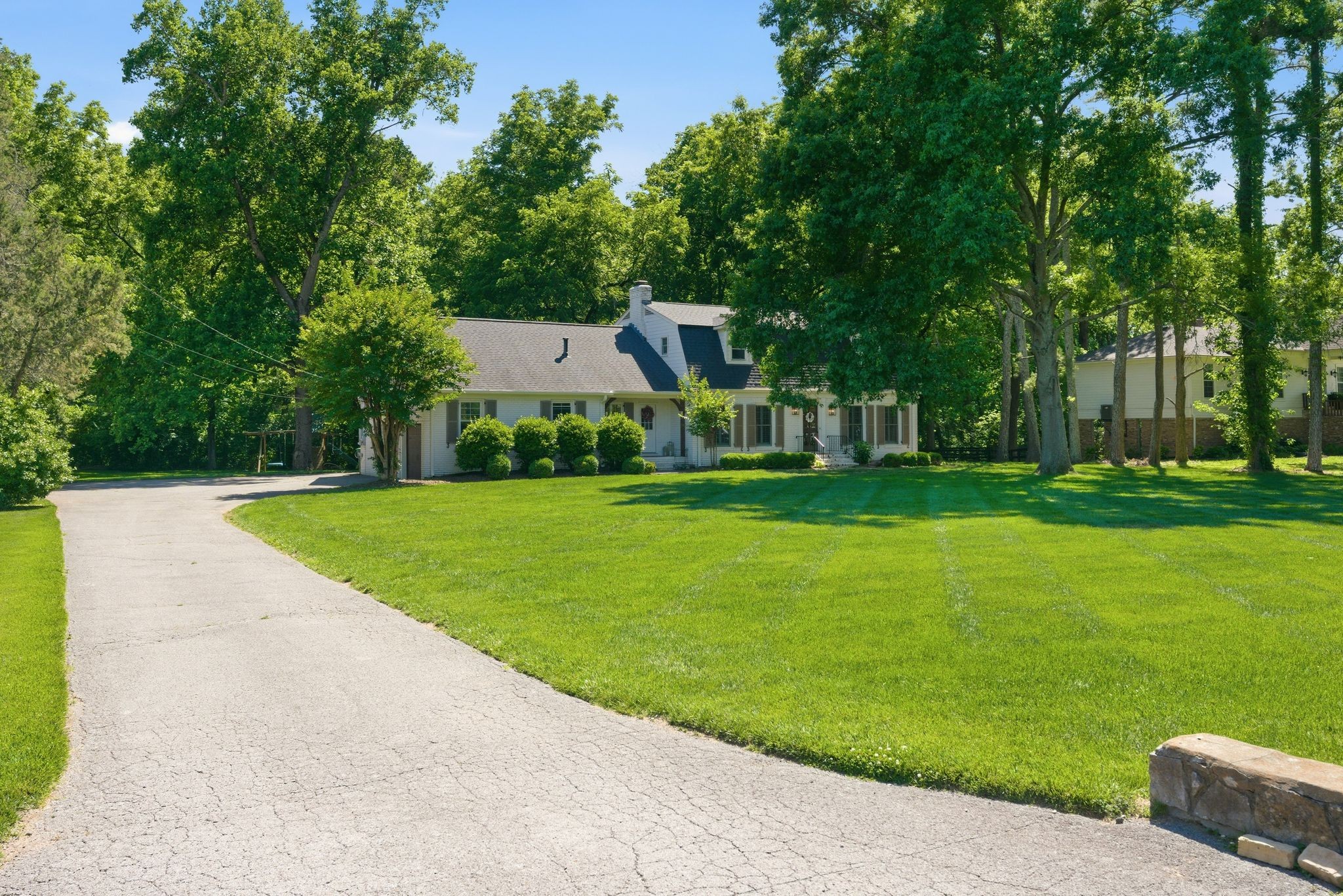 1909 Harpeth River Dr