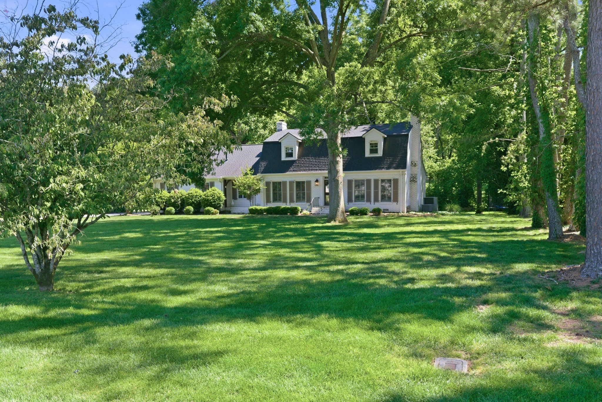 1909 Harpeth River Dr