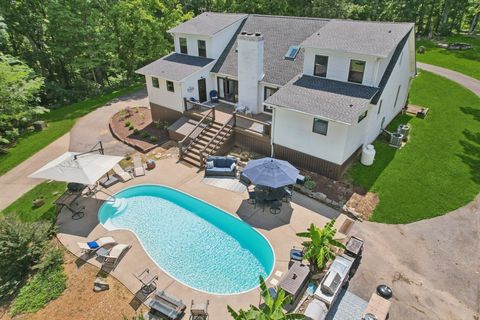 Photo of 1319 Garrettsburg Rd, Clarksville, TN 37042 (MLS # 3169078)