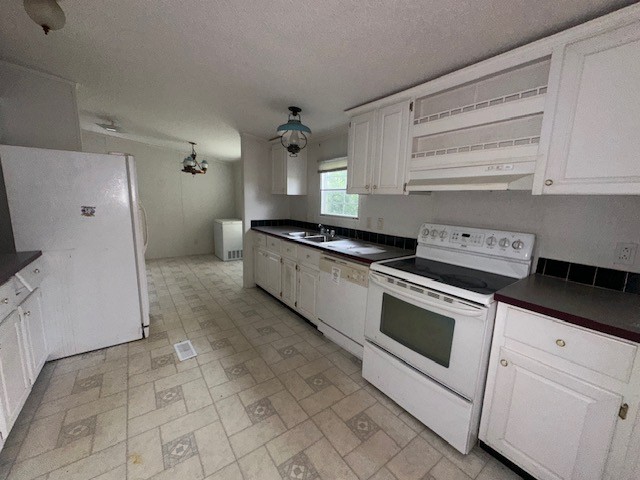 1020 Scott Ln