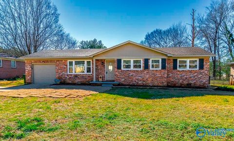 3304 Barton Avenue NW Huntsville AL 35810