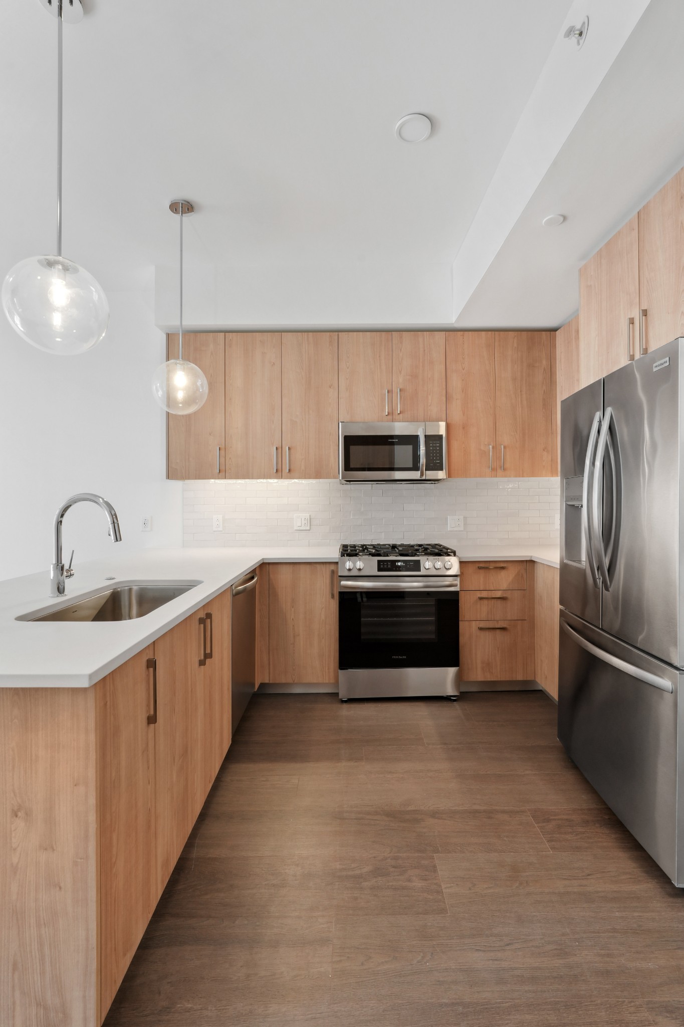1212 Demonbreun St A13 (K)