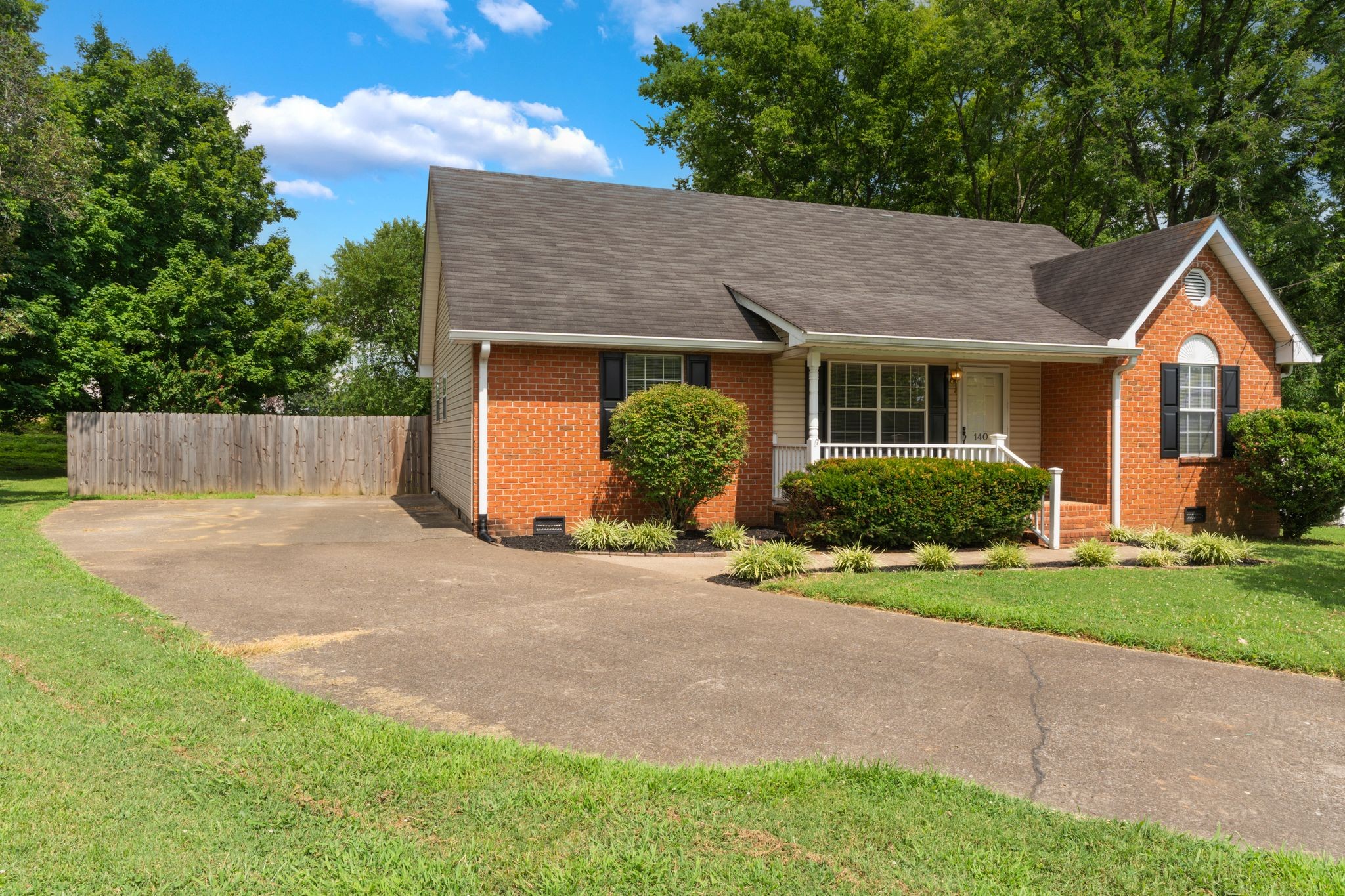 140 Matt Ct