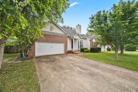 2135 Loudenslager Dr Thompsons Station TN 37179