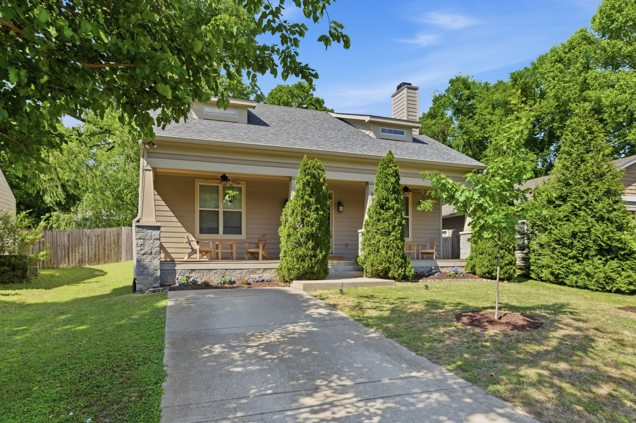 1011 Granada Ave