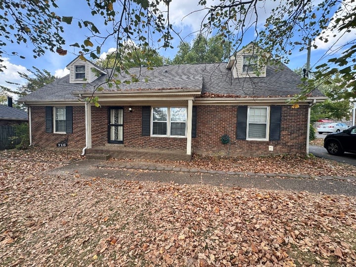 Photo 1 of 16 — 718 Dutchmans Ct, Hermitage, TN 37076