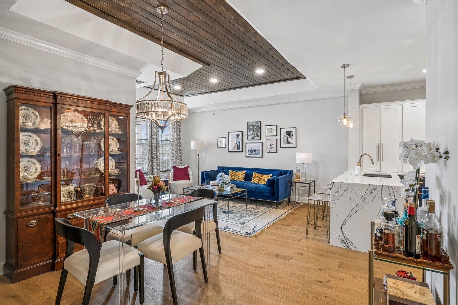 309 Seven Springs Way 403