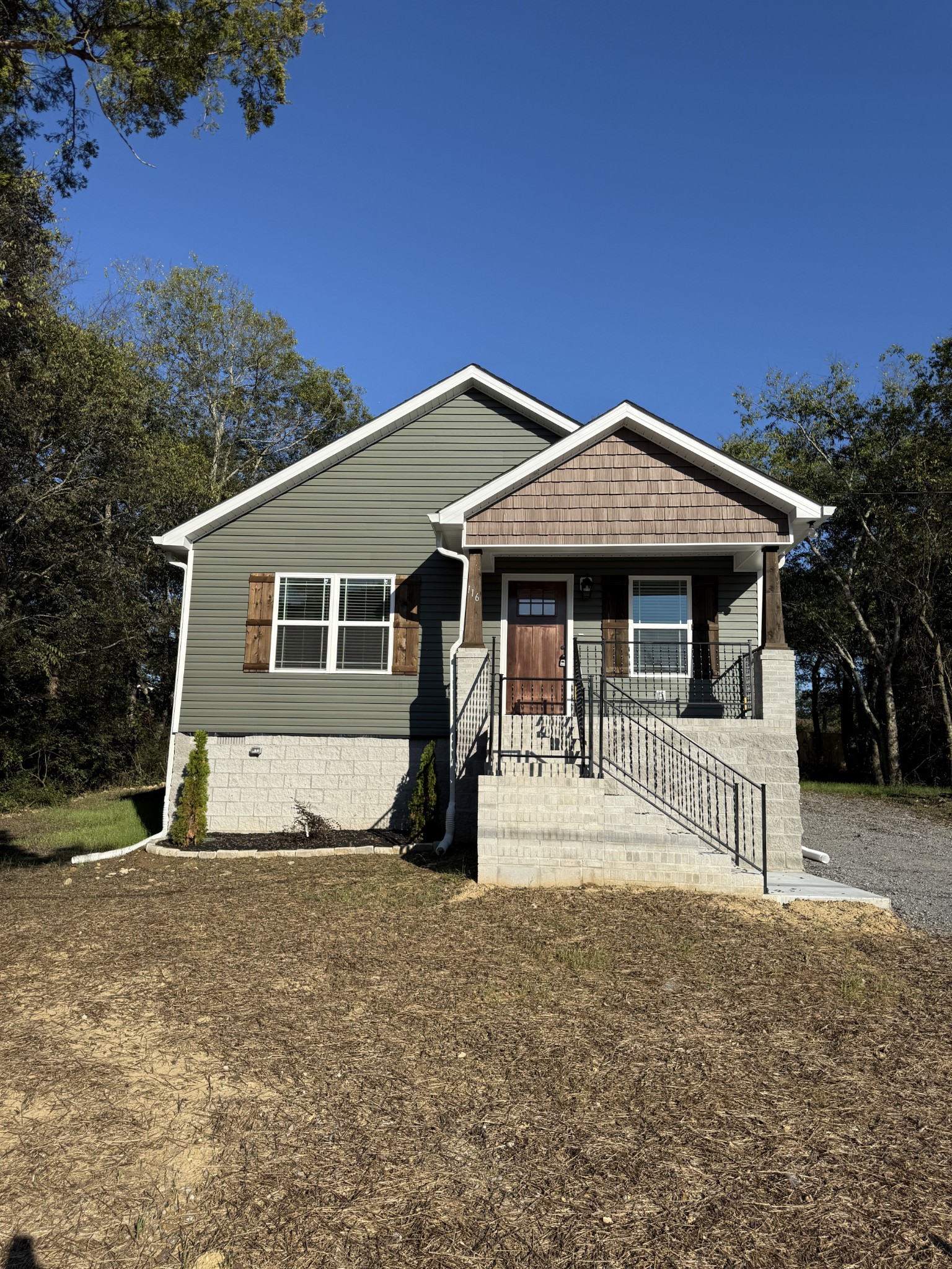 116 Earnhart St