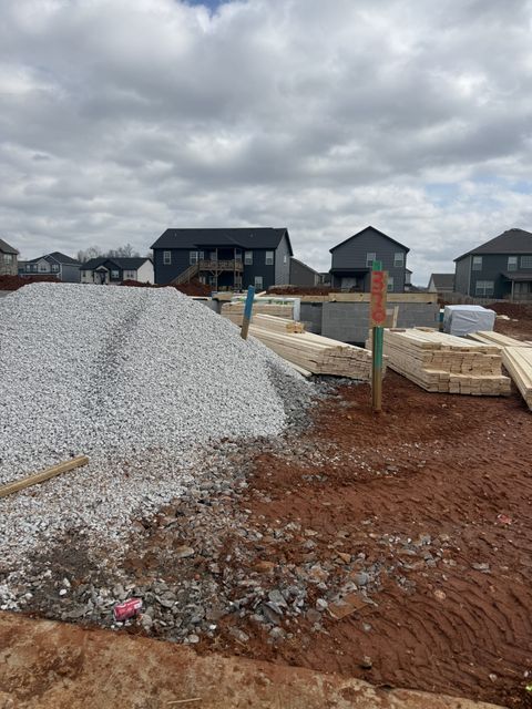 370 Cardinal Creek Clarksville TN 37040