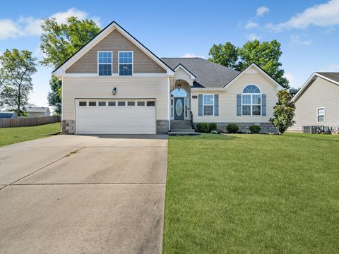 800 Cindy Jo Ct Clarksville TN 37040