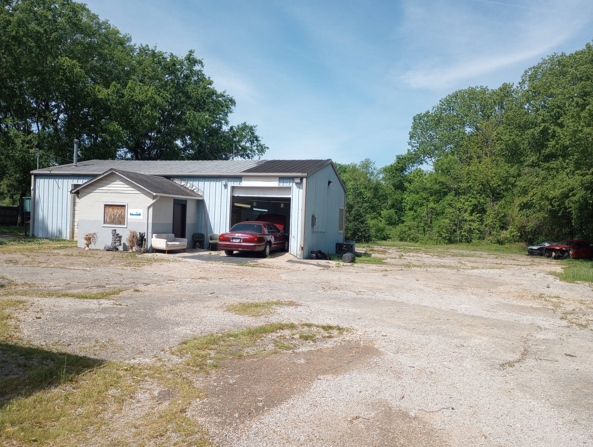 Photo 1 of 12 — 6522 Polk Ln, Columbia, TN 38401