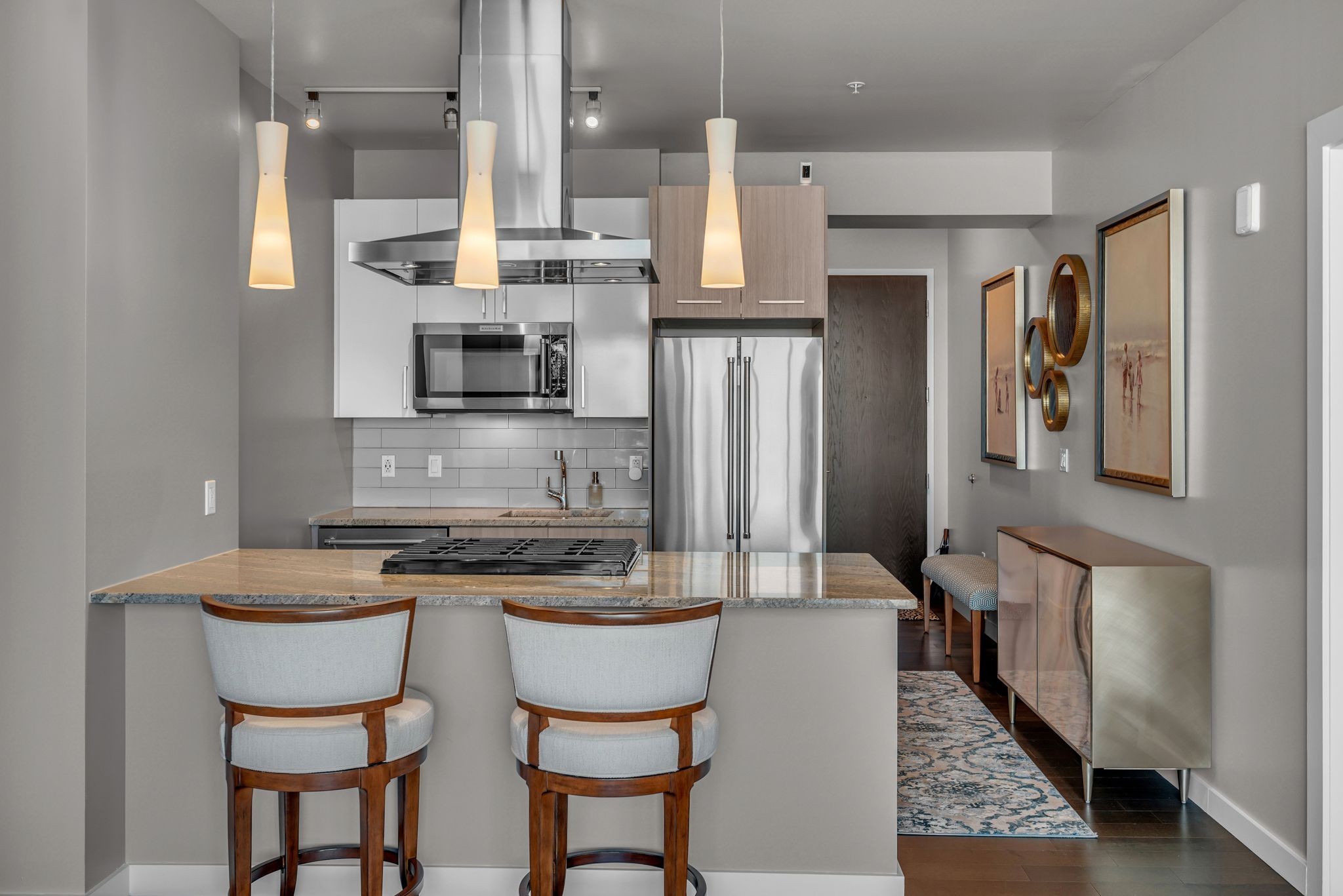 Nashville, Tennessee 37219, United States, 2 Bedrooms Bedrooms, ,2 BathroomsBathrooms,Residential,Active,106417