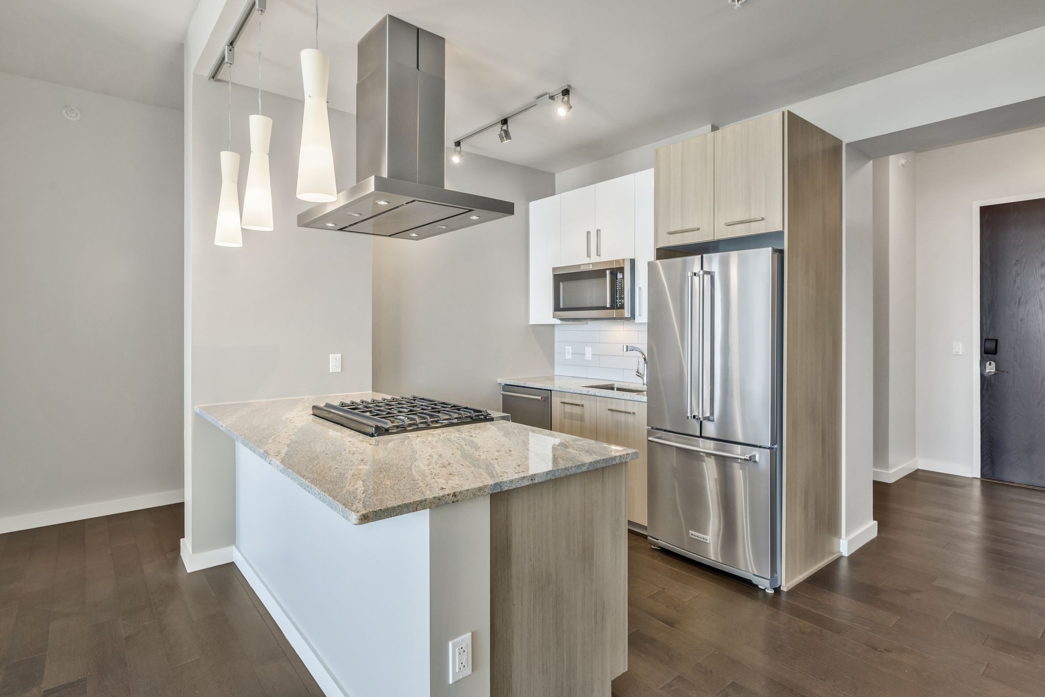 Nashville, Tennessee 37219, United States, 2 Bedrooms Bedrooms, ,2 BathroomsBathrooms,Residential,Active,106417