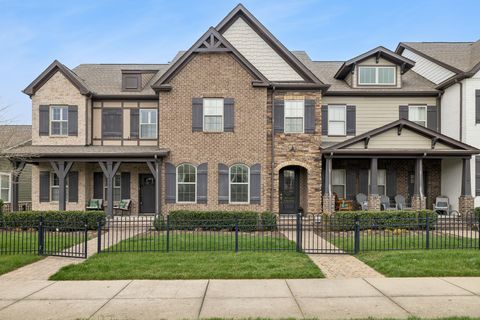 1607 Drakes Creek Rd Hendersonville TN 37075