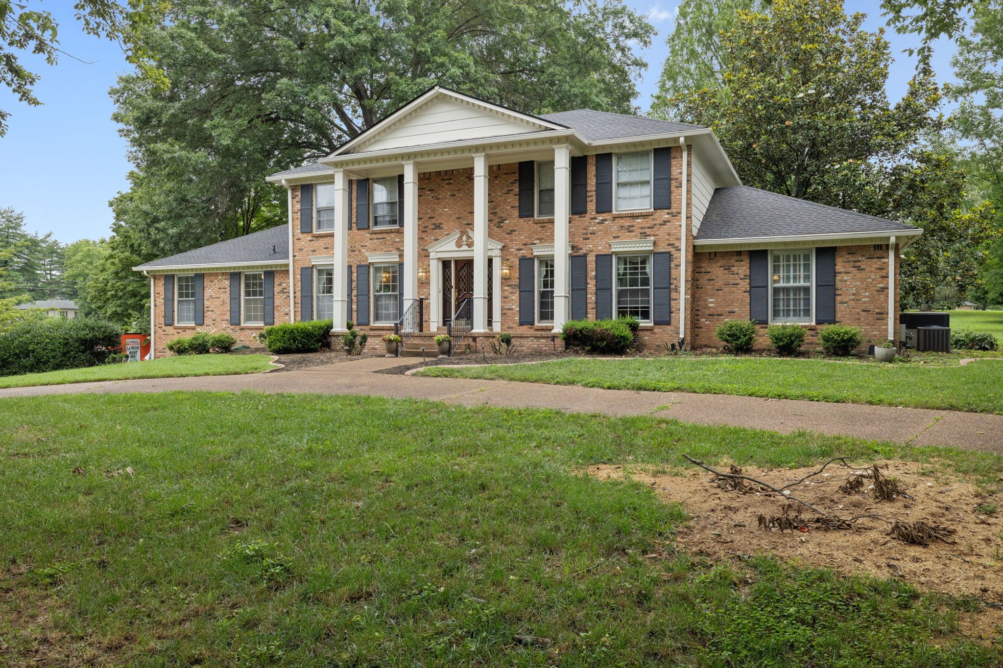 1415 Devens Dr