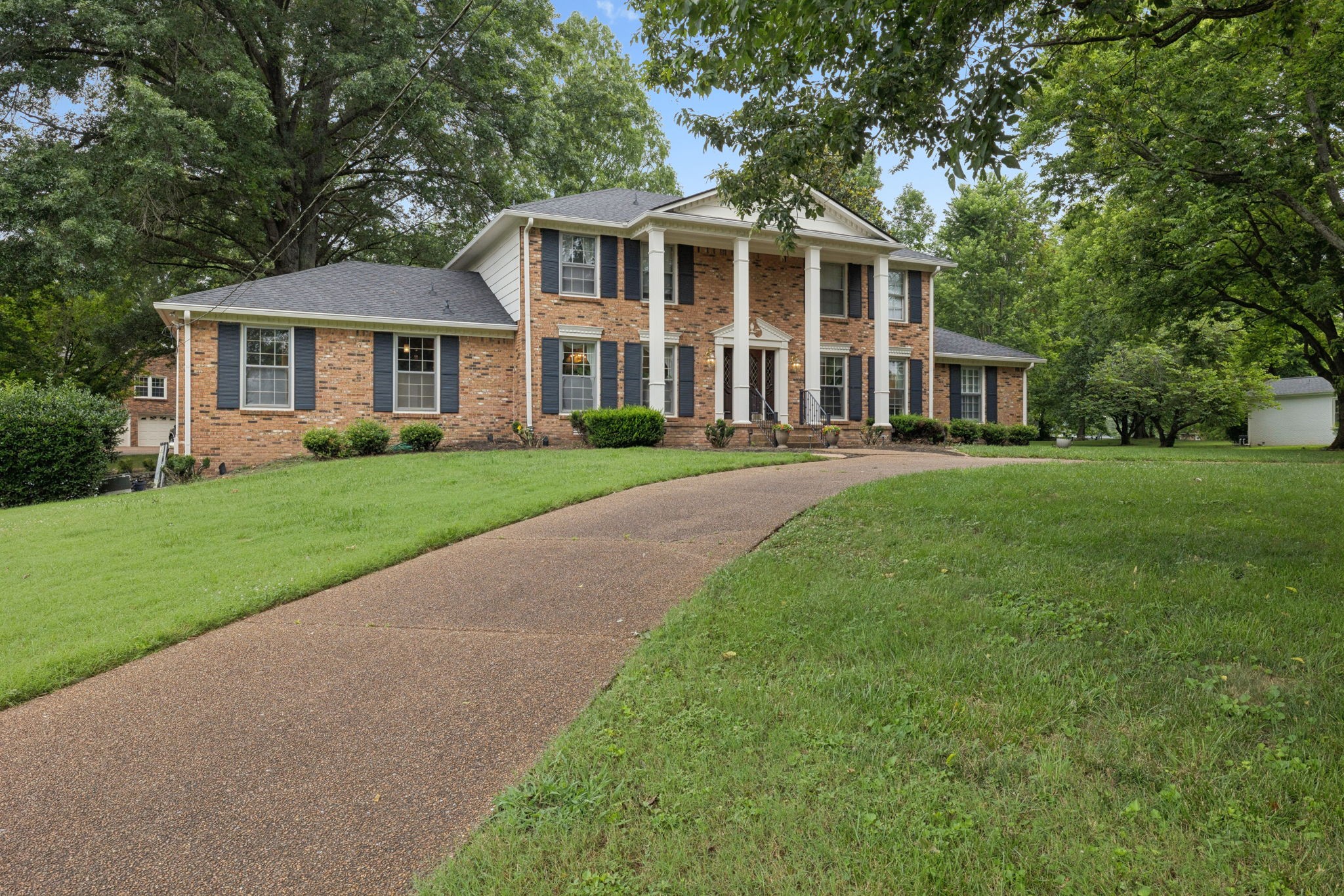 1415 Devens Dr
