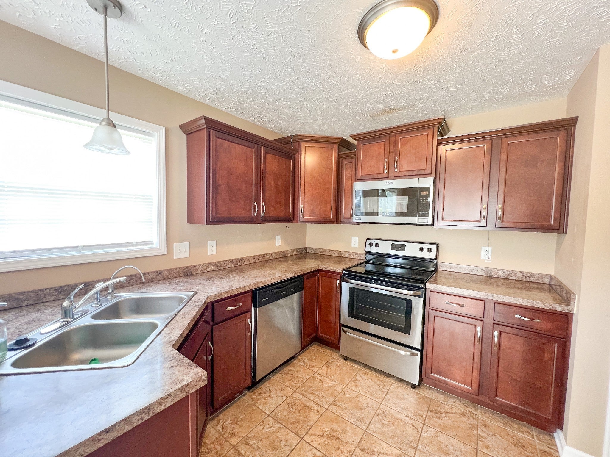 1265 Morstead Dr