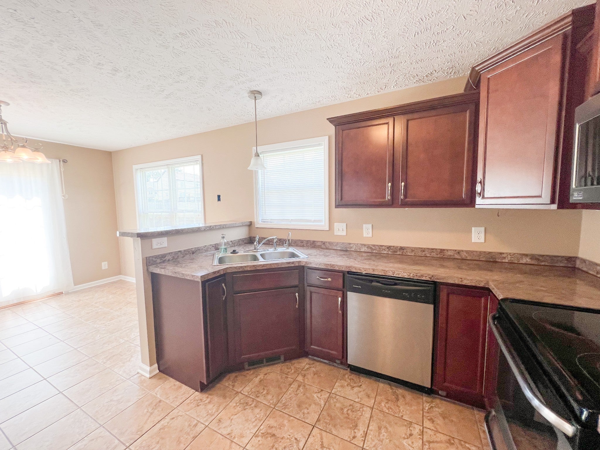 1265 Morstead Dr