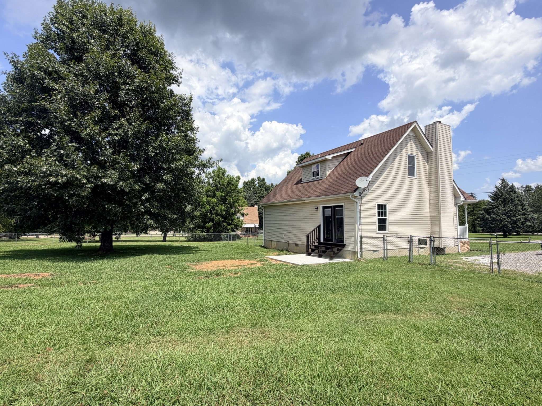 104 Deer Point Rd