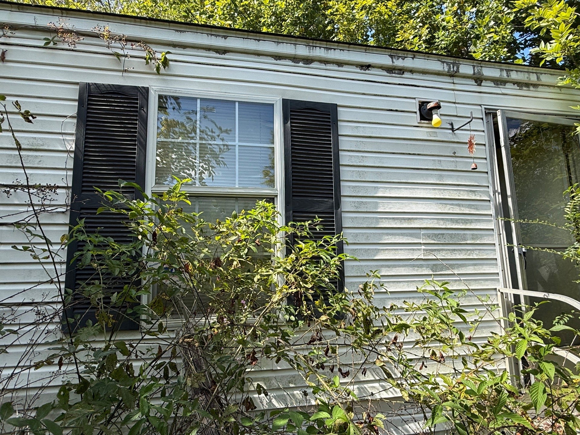 945 White Oak Rd NW