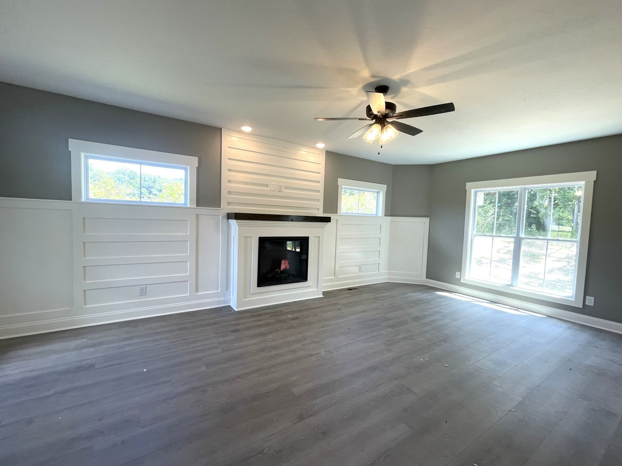 713 Eva Agnes Avenue