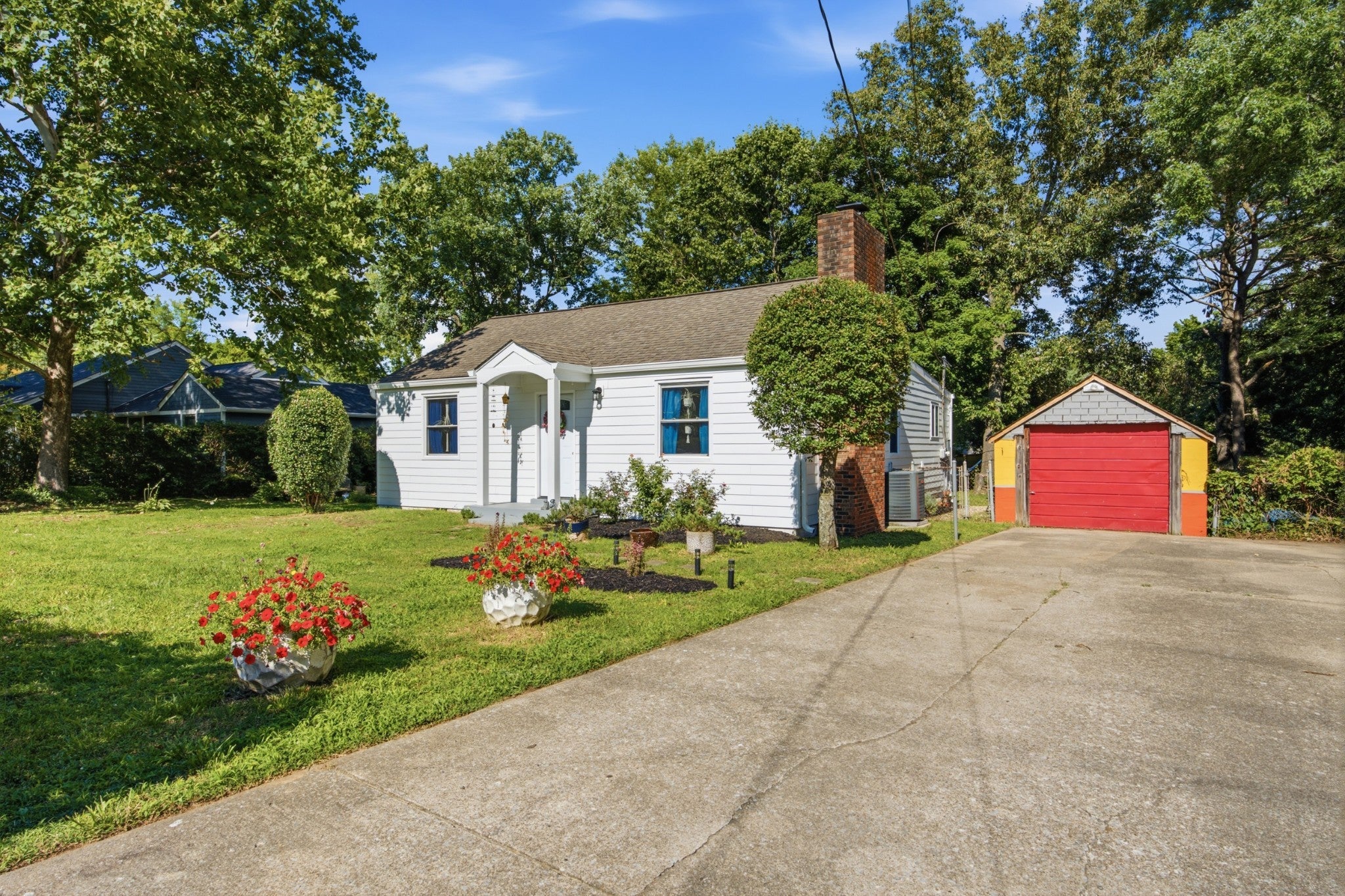 109 Gibson Dr