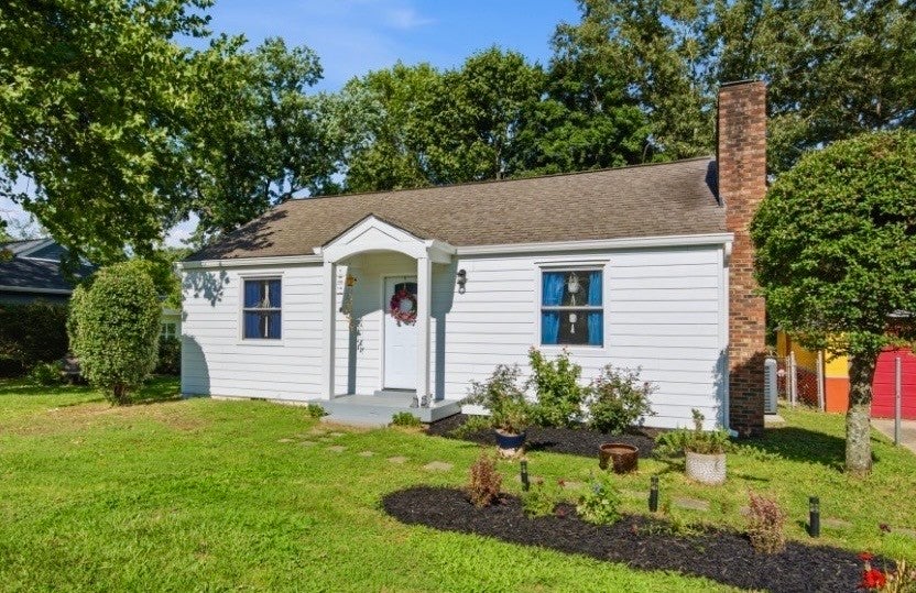 109 Gibson Dr