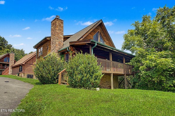 2223 EAGLE FEATHER DR, SEVIERVILLE, TN 37876 - Image ad4dbb2da24cb28bfe4f8e18081ec9bf/3459383817