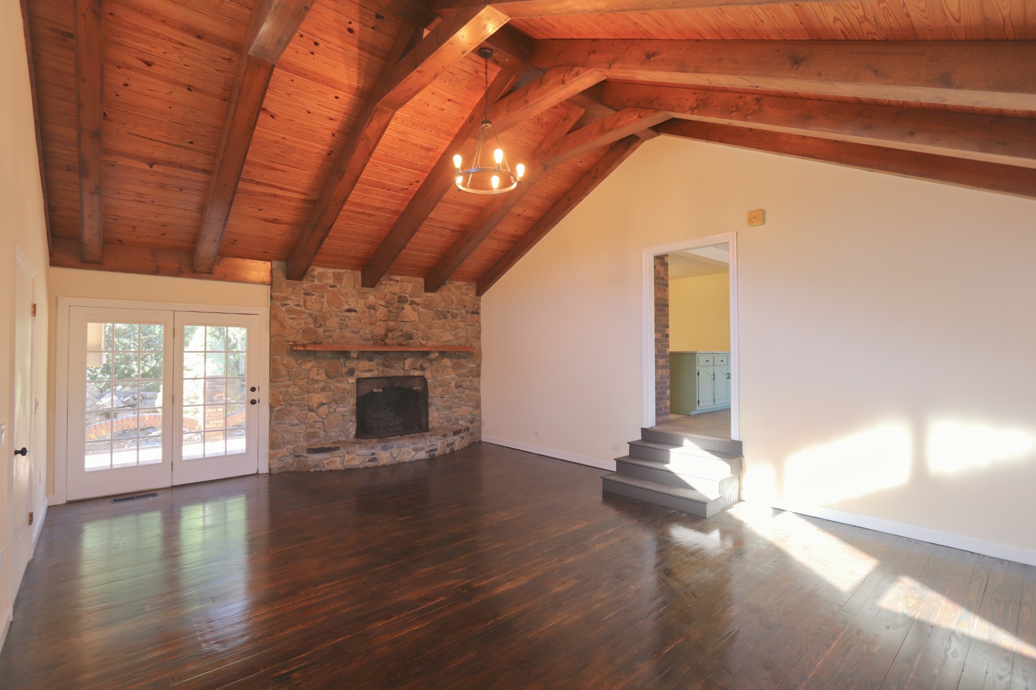 220 Peytons Creek Rd