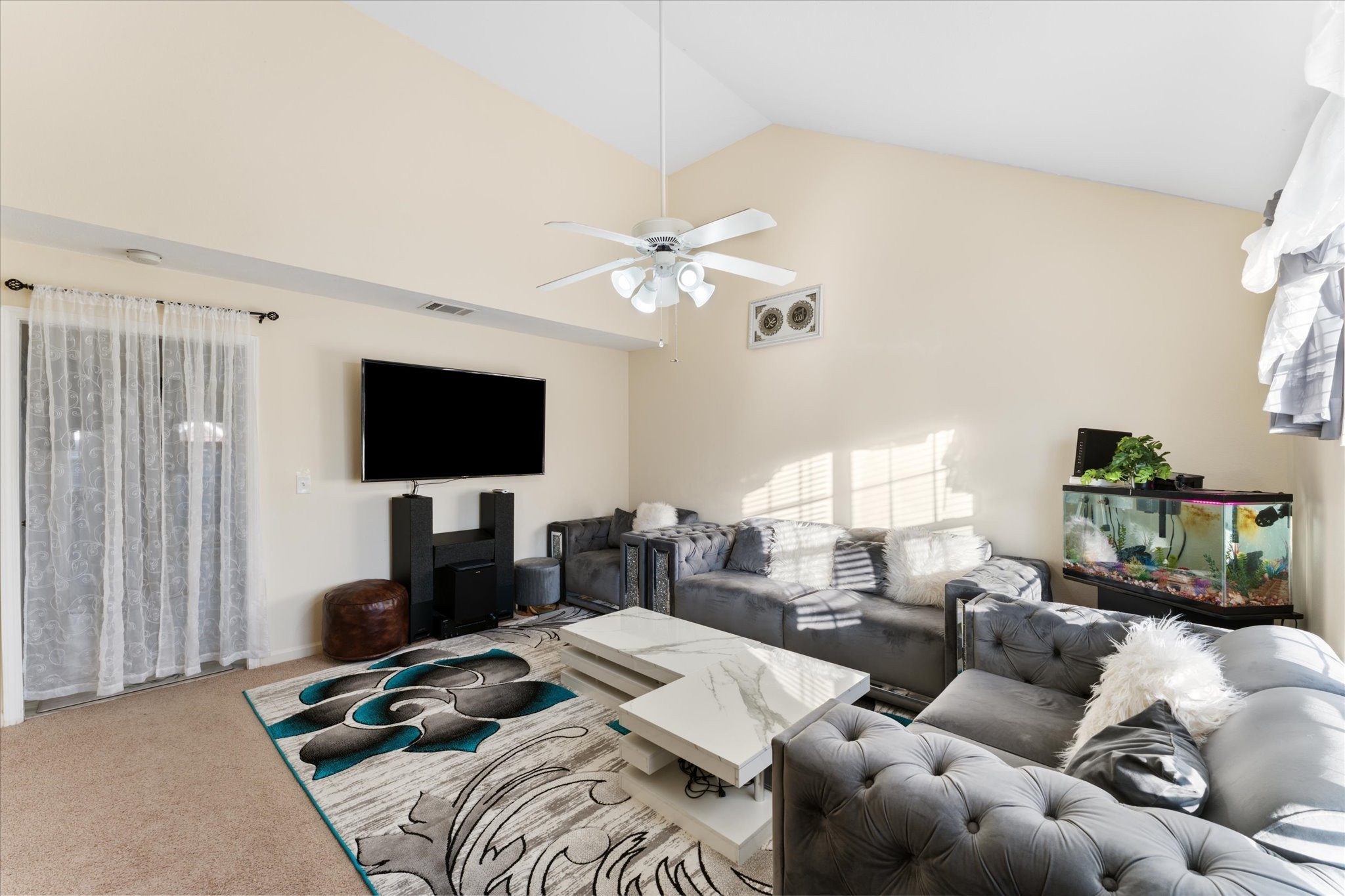 2053 George Buchanan Dr