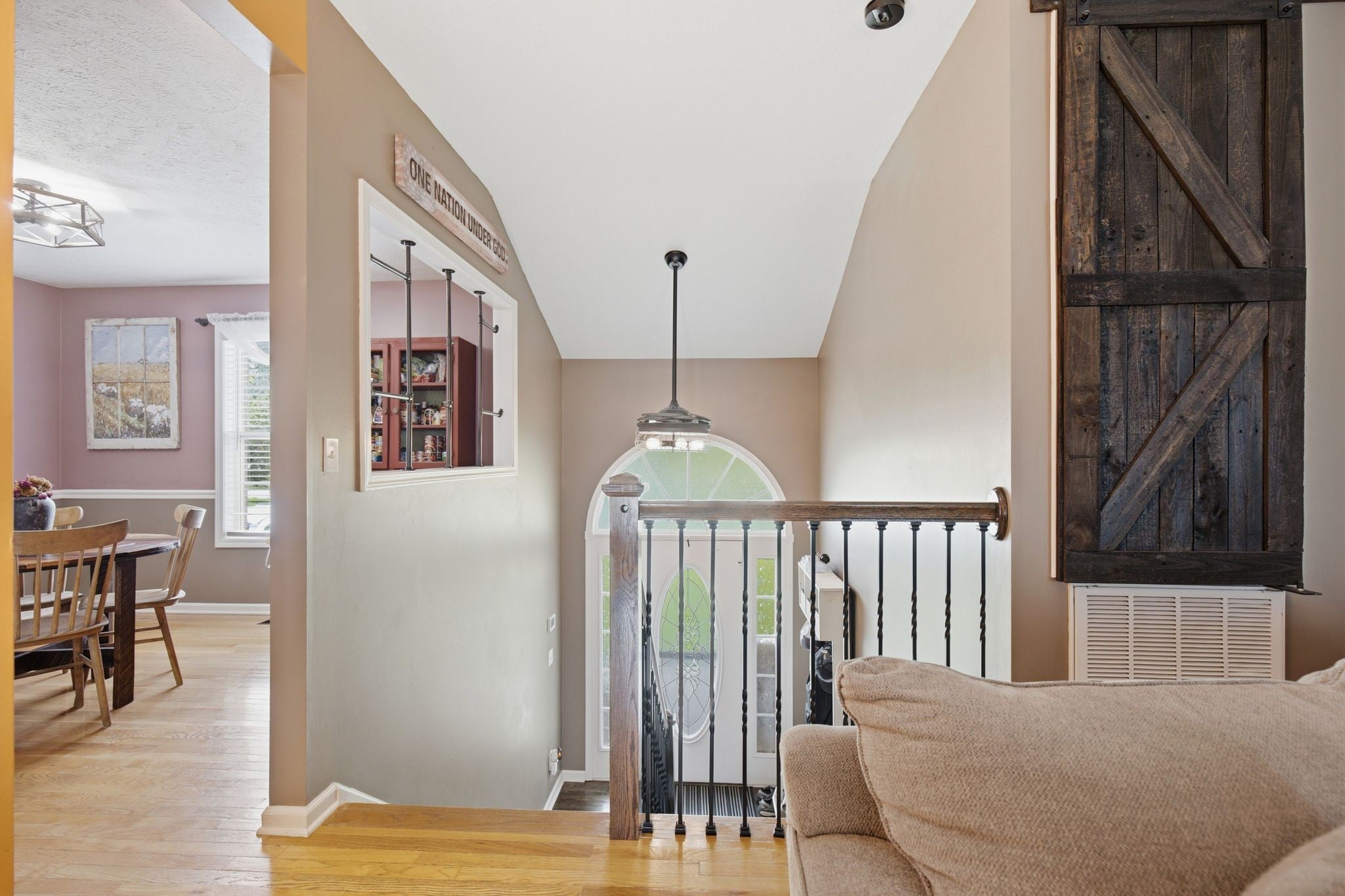 712 N Woodson Rd