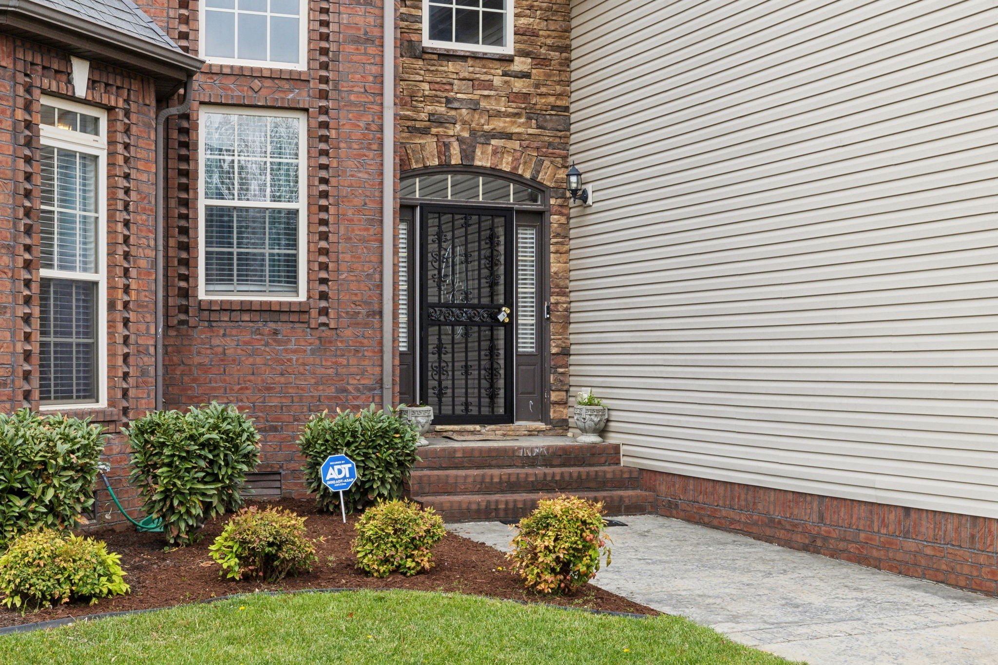 3732 Tradewinds Ter